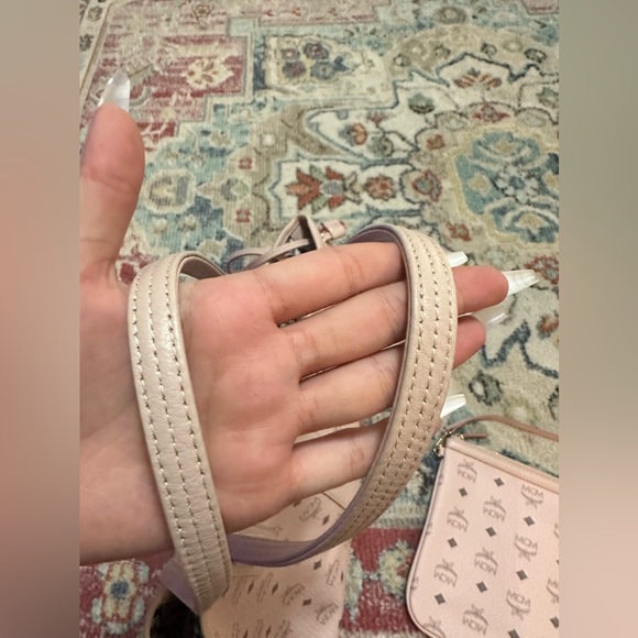 MCM - Picture 4 of 6